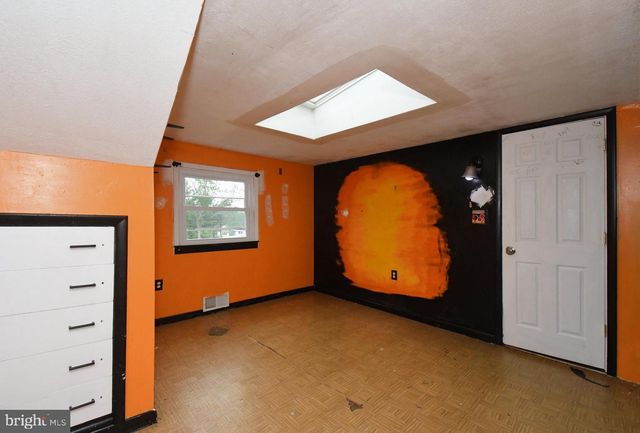 87 HELLBERG AVE, Chalfont, PA 18914