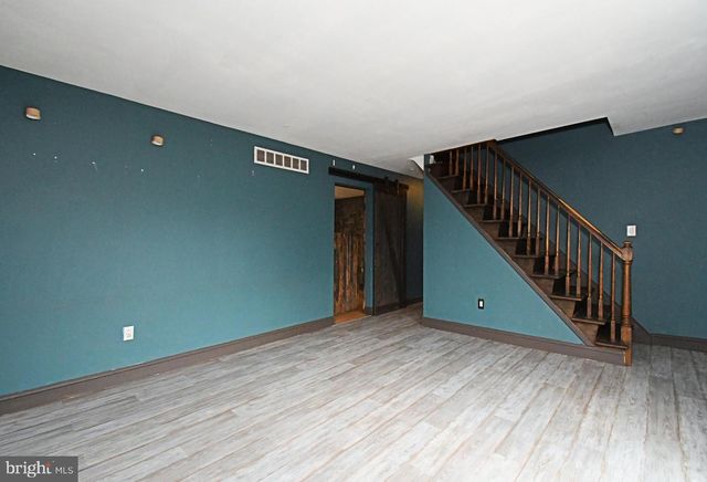 87 HELLBERG AVE, Chalfont, PA 18914