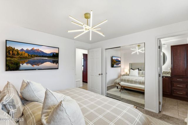 960 E Sagehill Drive, Millcreek, UT 84124