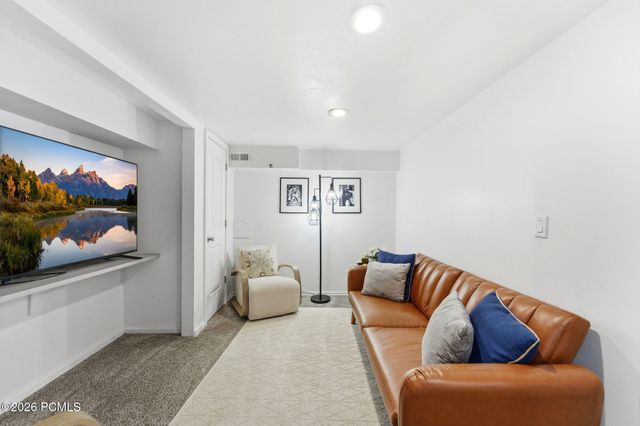 960 E Sagehill Drive, Millcreek, UT 84124