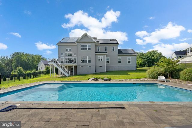 12610 CAROLINA MEADOW LN, Clinton, MD 20735