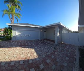 14236 SW 148th Ave, Miami, FL 33196