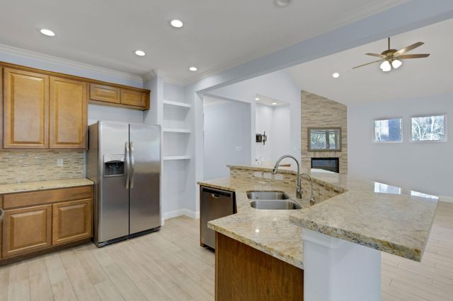 30 Beachwood Way, Coldspring, TX 77331