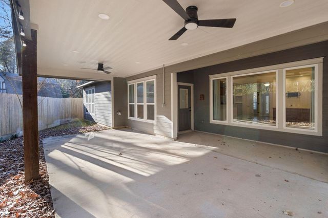 30 Beachwood Way, Coldspring, TX 77331