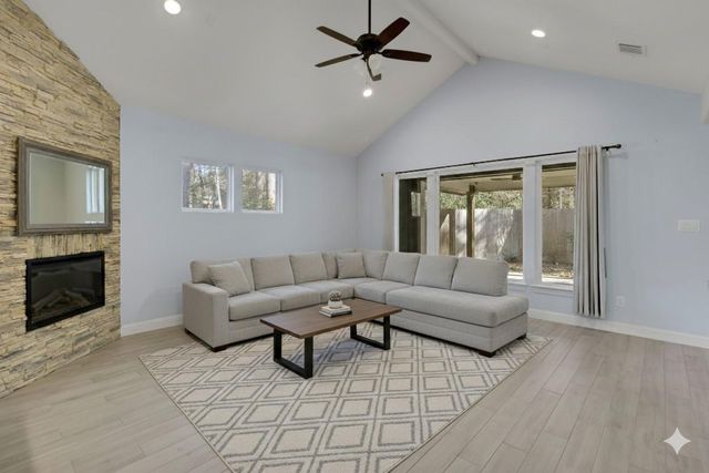 30 Beachwood Way, Coldspring, TX 77331