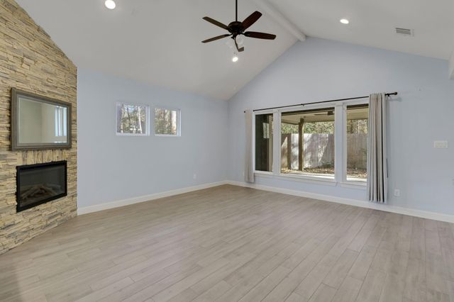 30 Beachwood Way, Coldspring, TX 77331