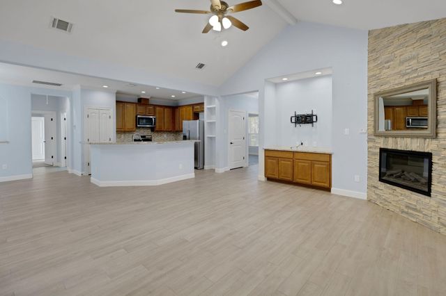 30 Beachwood Way, Coldspring, TX 77331