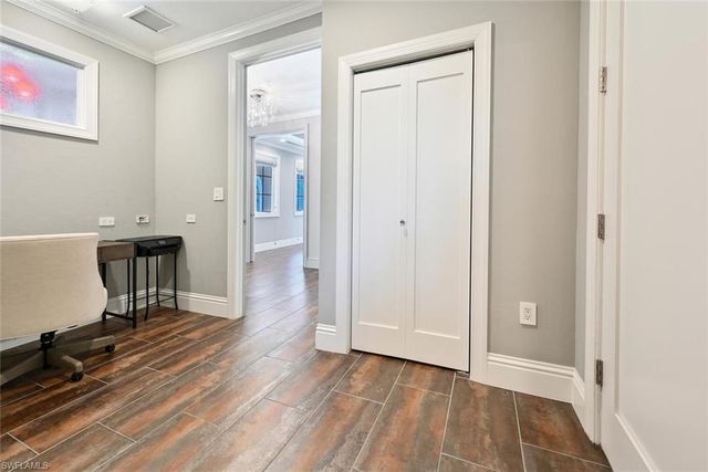 433 5th ST S, Naples, FL 34102