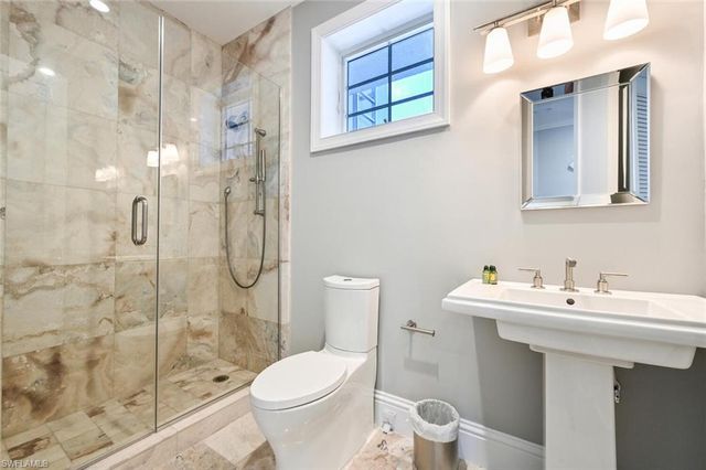 433 5th ST S, Naples, FL 34102