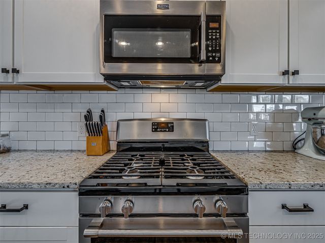 2705 W Laredo Street, Broken Arrow, OK 74012