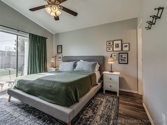 2705 W Laredo Street, Broken Arrow, OK 74012