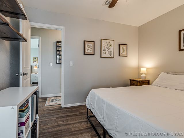 2705 W Laredo Street, Broken Arrow, OK 74012