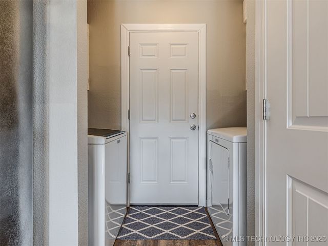 2705 W Laredo Street, Broken Arrow, OK 74012