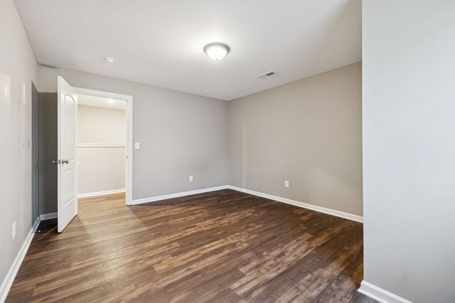 801 Poplar Ave, Springfield, TN 37172