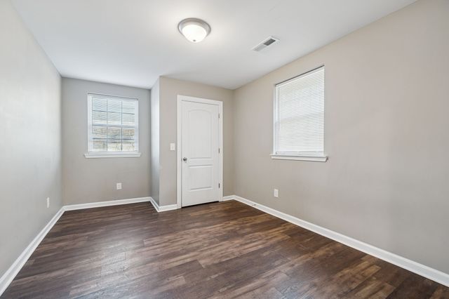 801 Poplar Ave, Springfield, TN 37172