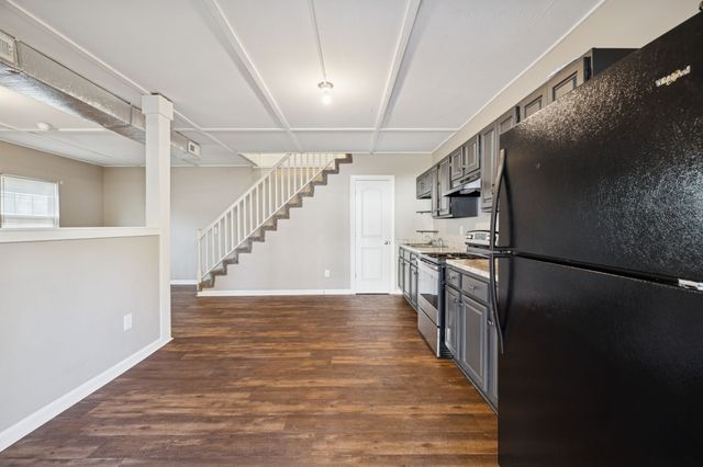 801 Poplar Ave, Springfield, TN 37172