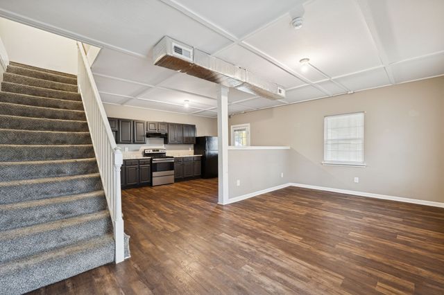 801 Poplar Ave, Springfield, TN 37172
