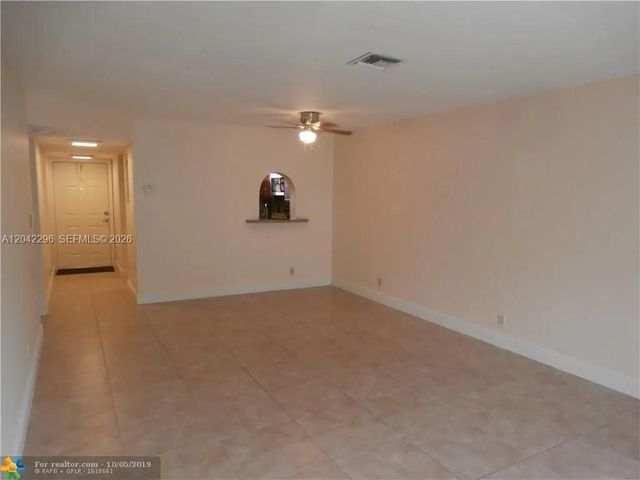 7830 NW 33rd Street 206, Davie, FL 33024