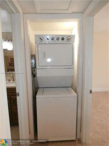 7830 NW 33rd Street 206, Davie, FL 33024