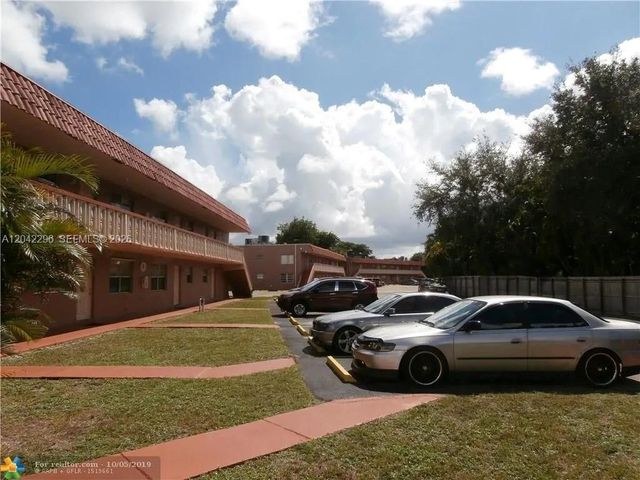 7830 NW 33rd Street 206, Davie, FL 33024