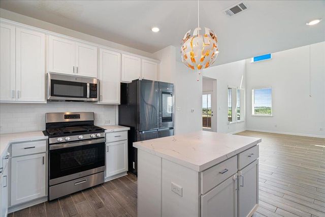 6516 Rounded Pebble LN, Buda, TX 78610