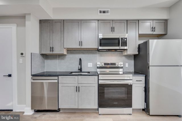 1703 W VIRGINIA AVE NE #2, Washington, DC 20002