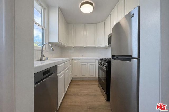 2041 Euclid Street 16, Santa Monica, CA 90405