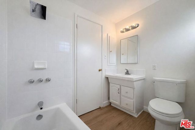 2041 Euclid Street 16, Santa Monica, CA 90405