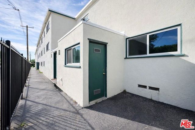 2041 Euclid Street 16, Santa Monica, CA 90405