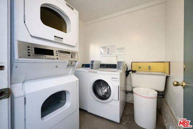 2041 Euclid Street 16, Santa Monica, CA 90405