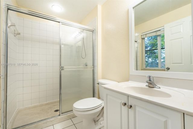 6051 SW 19th Pl, North Lauderdale, FL 33068