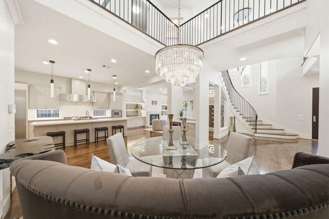 6011 Burgoyne Road A, Houston, TX 77057
