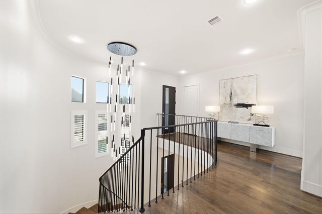 6011 Burgoyne Road A, Houston, TX 77057
