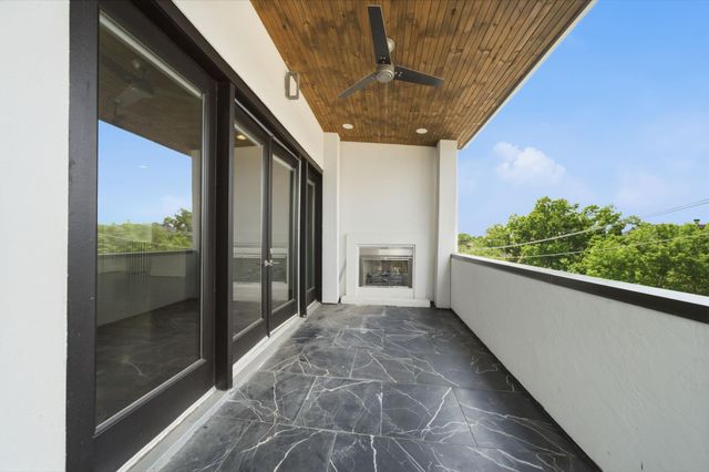 6011 Burgoyne Road A, Houston, TX 77057