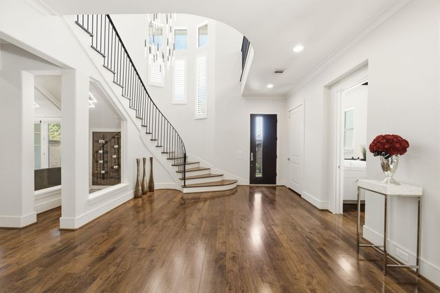 6011 Burgoyne Road A, Houston, TX 77057