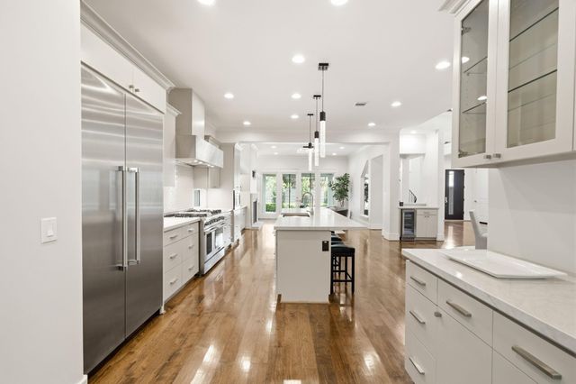 6011 Burgoyne Road A, Houston, TX 77057