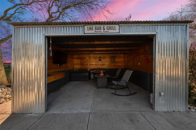 2122 Tower Drive, Moody, TX 76557