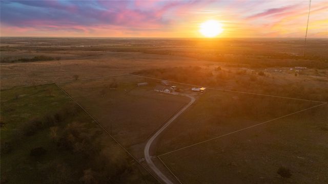 2122 Tower Drive, Moody, TX 76557