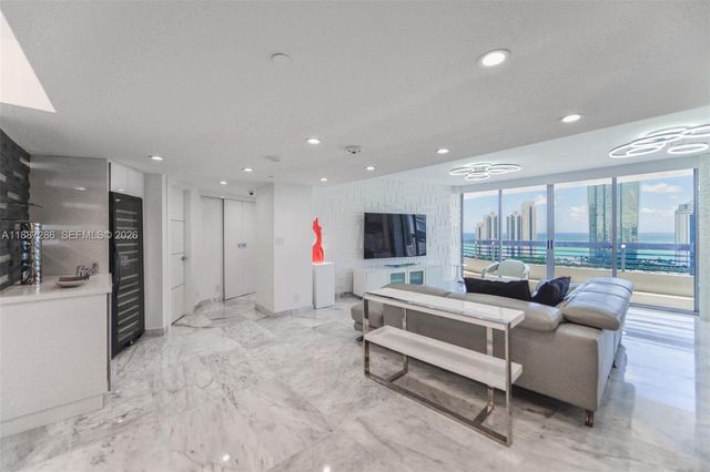 19195 Mystic Pointe Drive 2707, Aventura, FL 33180