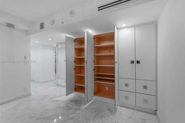 19195 Mystic Pointe Drive 2707, Aventura, FL 33180