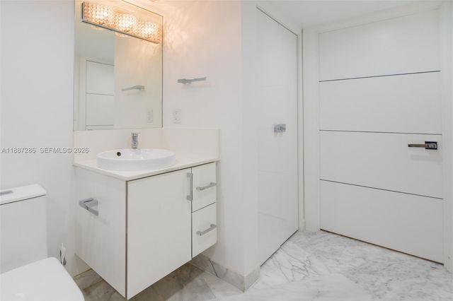 19195 Mystic Pointe Drive 2707, Aventura, FL 33180