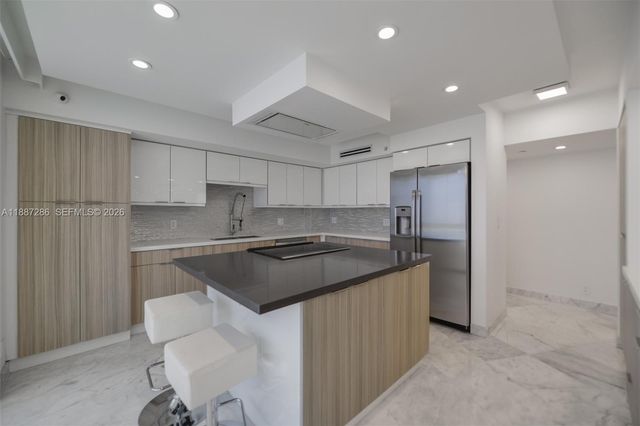 19195 Mystic Pointe Drive 2707, Aventura, FL 33180