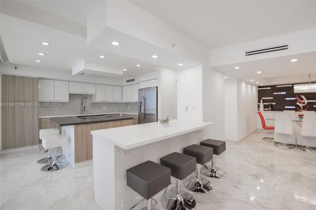 19195 Mystic Pointe Drive 2707, Aventura, FL 33180
