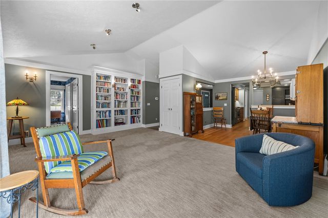 24 Winding Wood, Pittsford, NY 14534