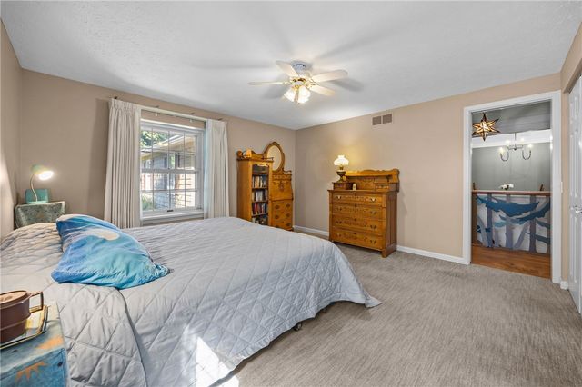 24 Winding Wood, Pittsford, NY 14534