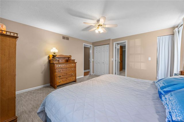 24 Winding Wood, Pittsford, NY 14534