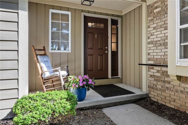 24 Winding Wood, Pittsford, NY 14534