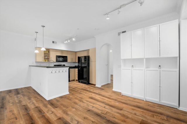 11203 Ranch Road 2222 RD 301, Austin, TX 78730