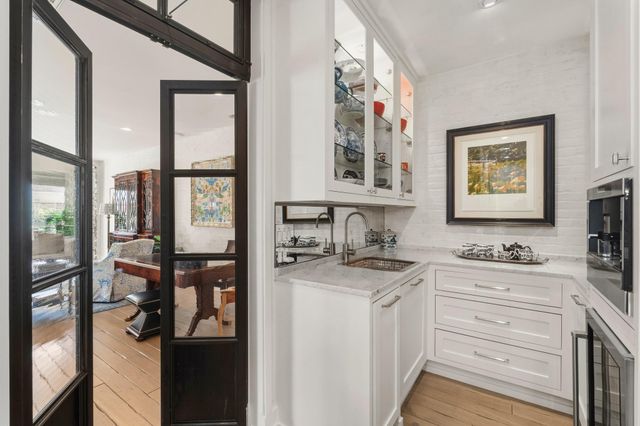 7606 Del Monte Drive, Houston, TX 77063