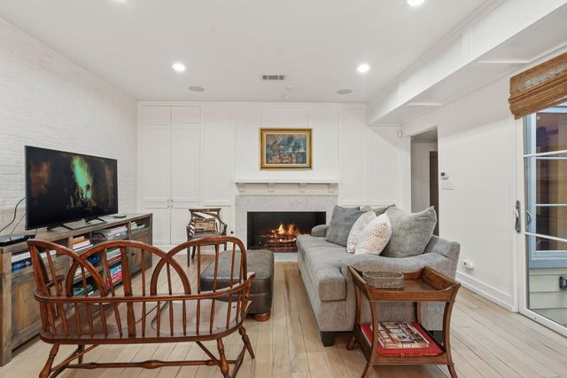 7606 Del Monte Drive, Houston, TX 77063